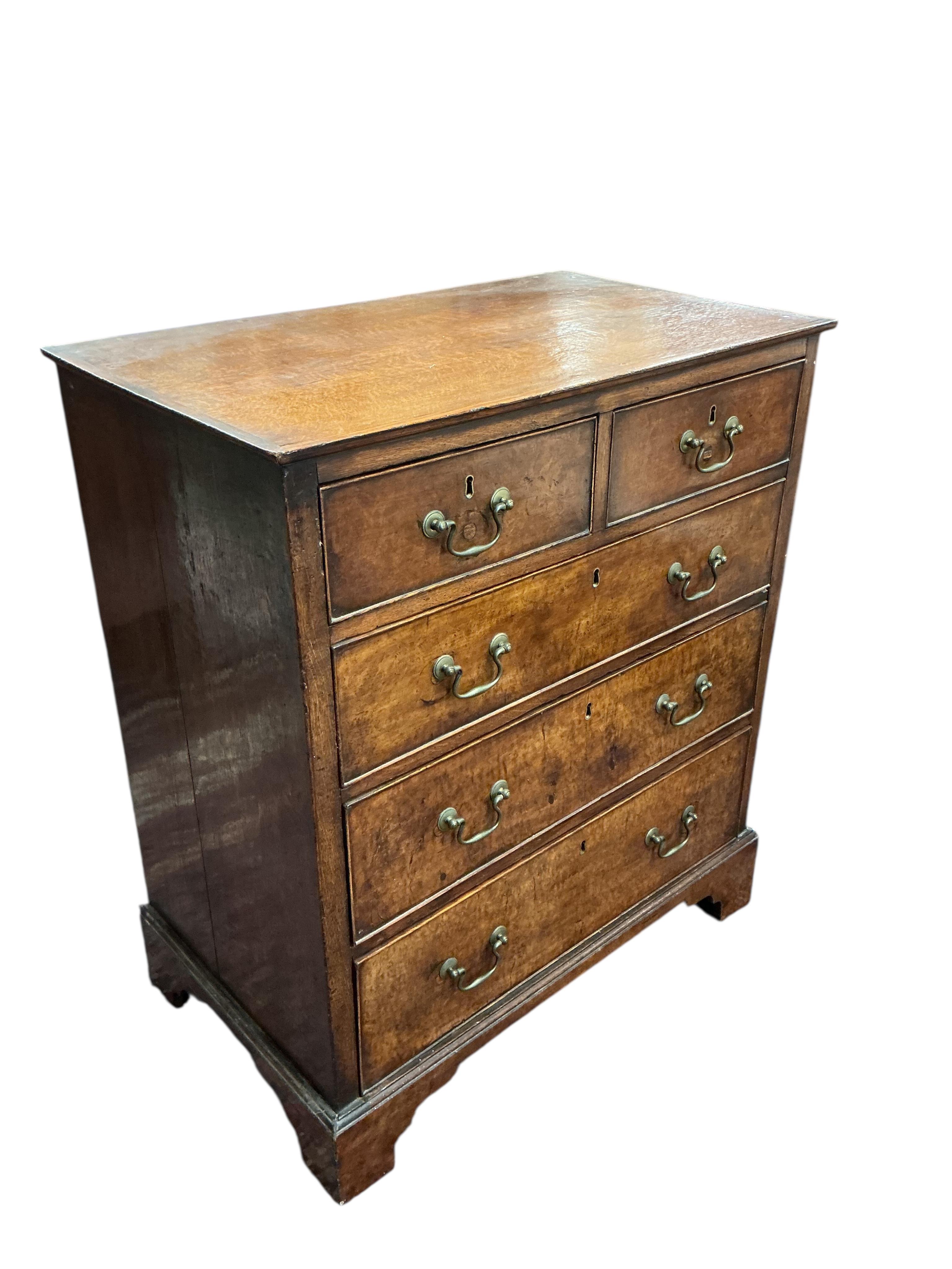 A small George III oak five drawer chest, width 79cm, depth 47cm, height 90cm